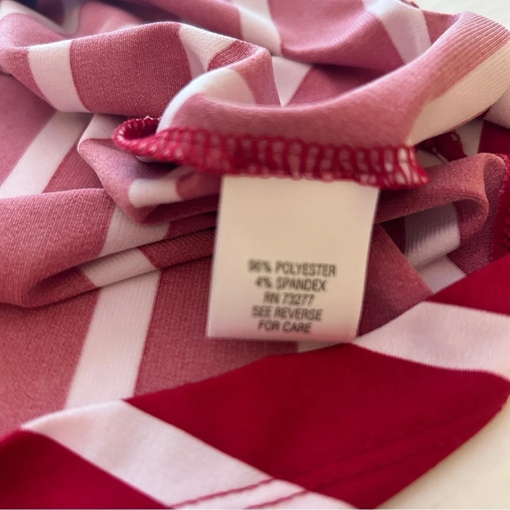 Croft & Barrow red and white short open sleeve womens medium top with ties - Picture 9 of 9